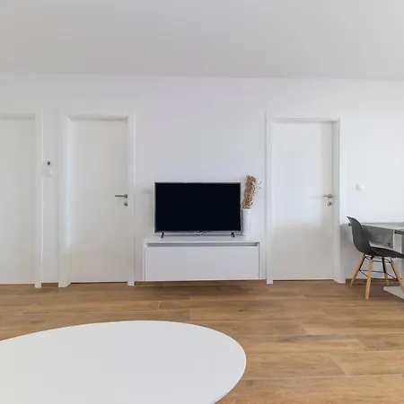 Golden Nin Apartment Exterior photo