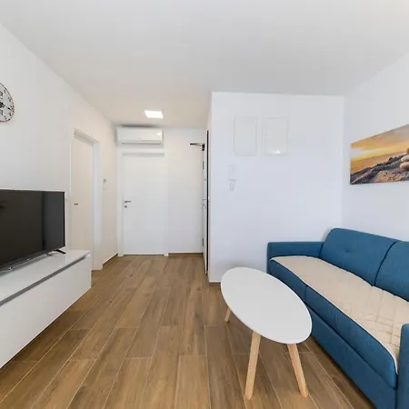 Golden Nin Apartment Exterior photo